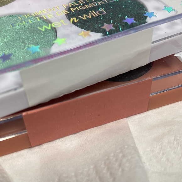 Wet n wild STAR LUX EARTHDAY SUIT SHADOW QUAD FANTASY MAKERS MOSH PIT PALETTE - Picture 8 of 9